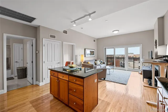 $1,700 | 1950 Logan Street, Unit 1107, Denver, CO 80203