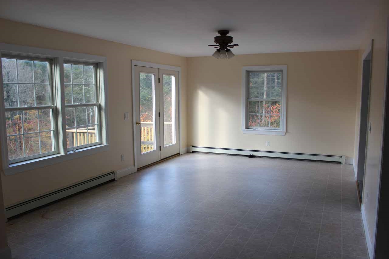 1193 Peaked Mountain Road Townshend, VT 05353 - Photo 4 of 18 Gallery Image 4