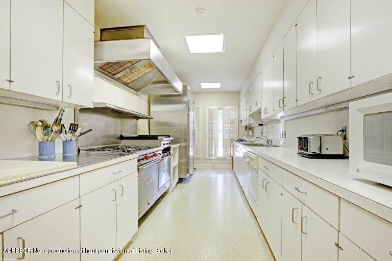 110 Gomez Road Hobe Sound, FL 33455 - Photo 12 of 31 018