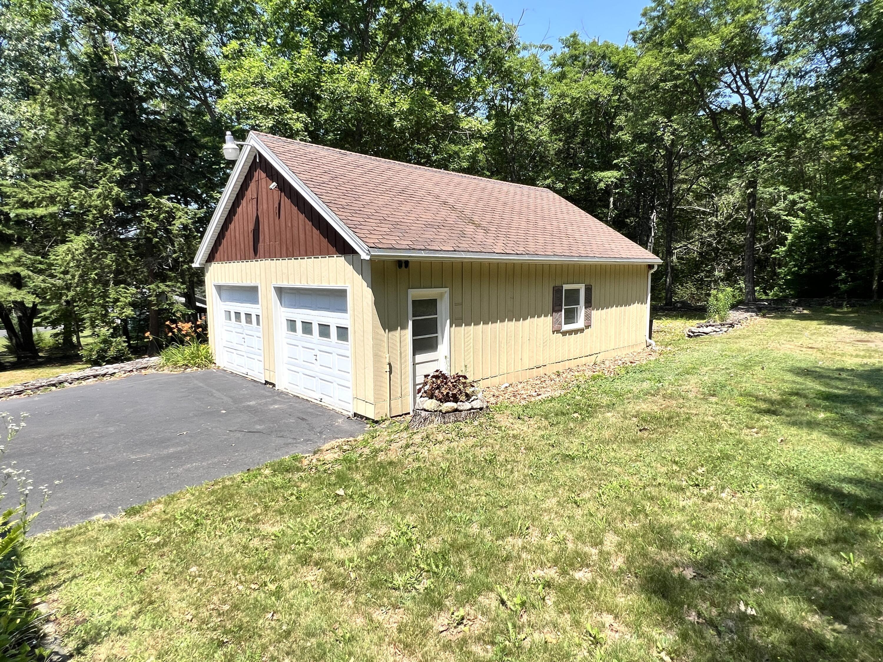 1700 Albion Road Winslow, ME 04901 - Photo 4 of 19 Garage