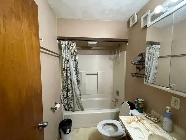 $115,000 | 1245 West Violet Street, Freeport, IL 61032