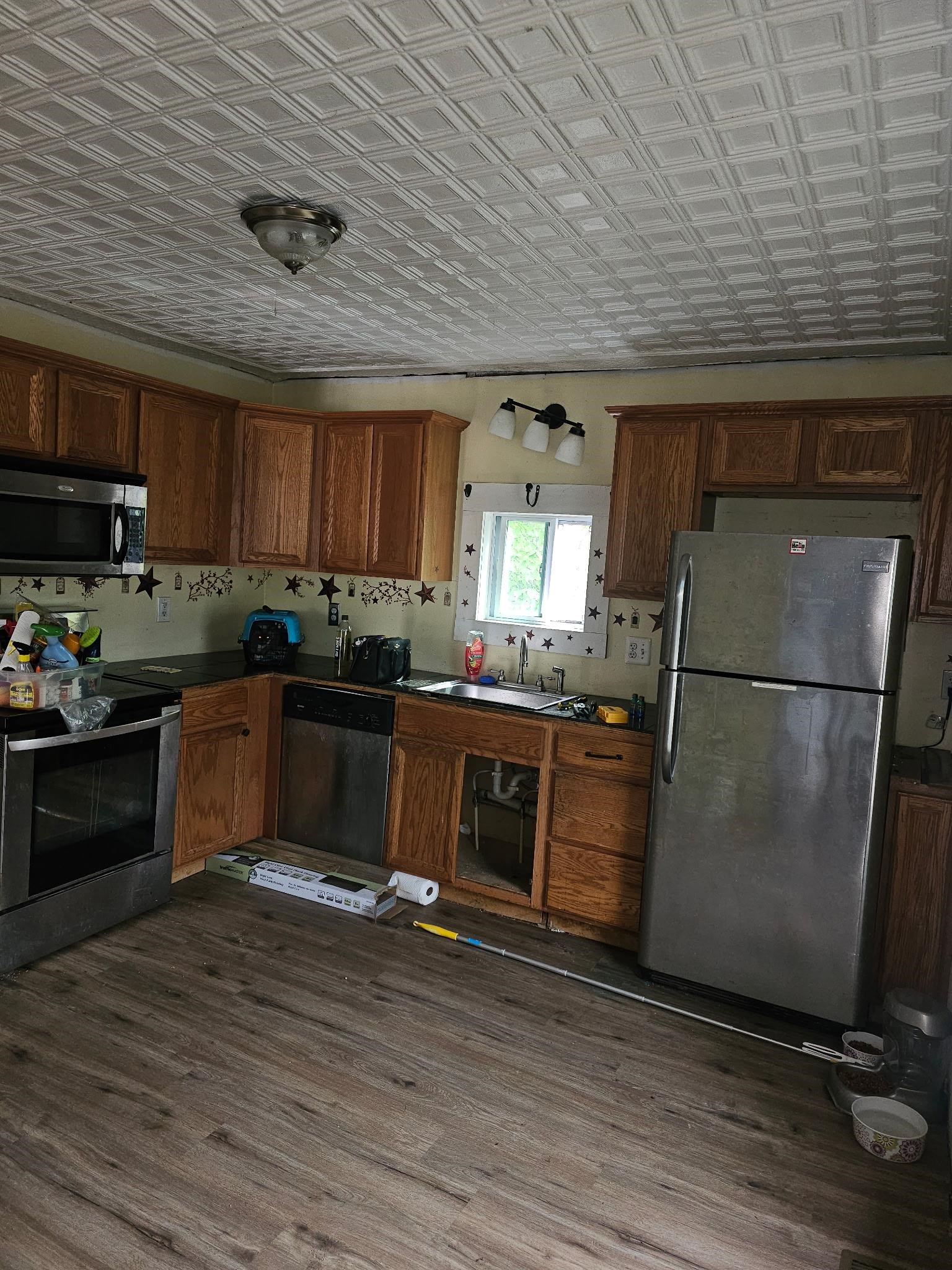 88 South Main Street Laconia, NH 03246 - Photo 11 of 17
