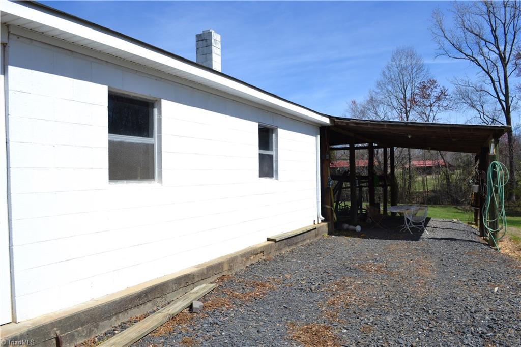 489 Case School Road Mayodan, NC 27027 - Photo 6 of 33 Gallery Image 6
