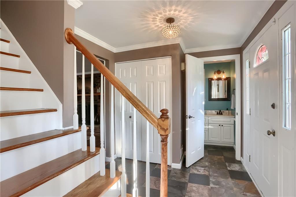 1925 Redcoach Road Allison Park, PA 15101 - Photo 2 of 25 Gallery Image 2