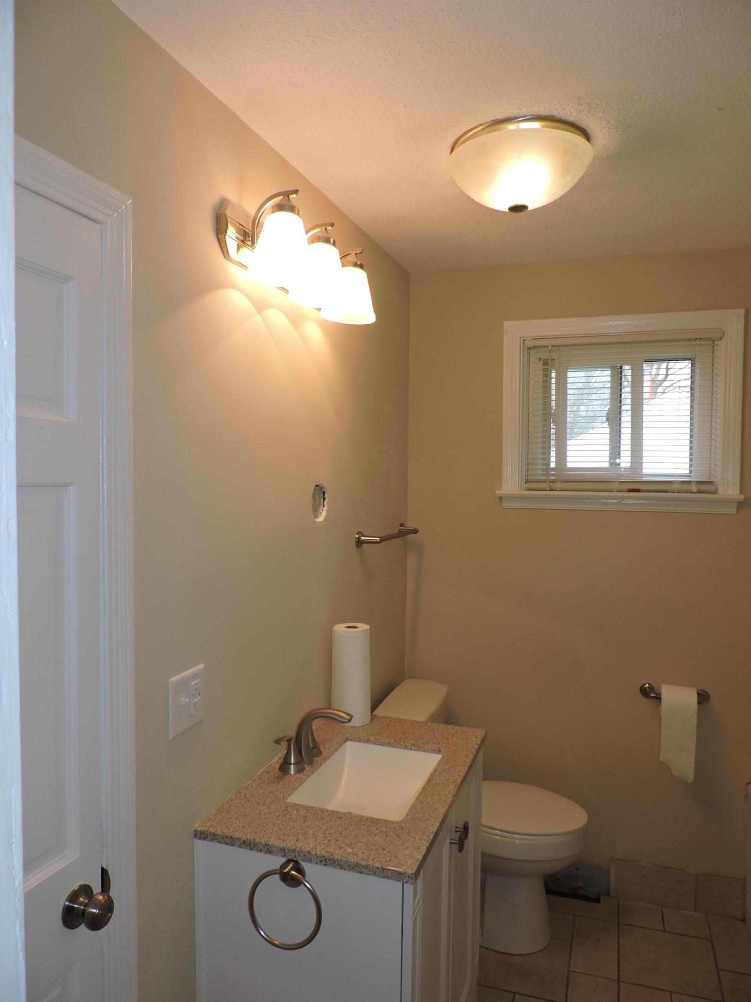 2589 Clybourne Road Columbus, OH 43231 - Photo 13 of 24 Gallery Image 13