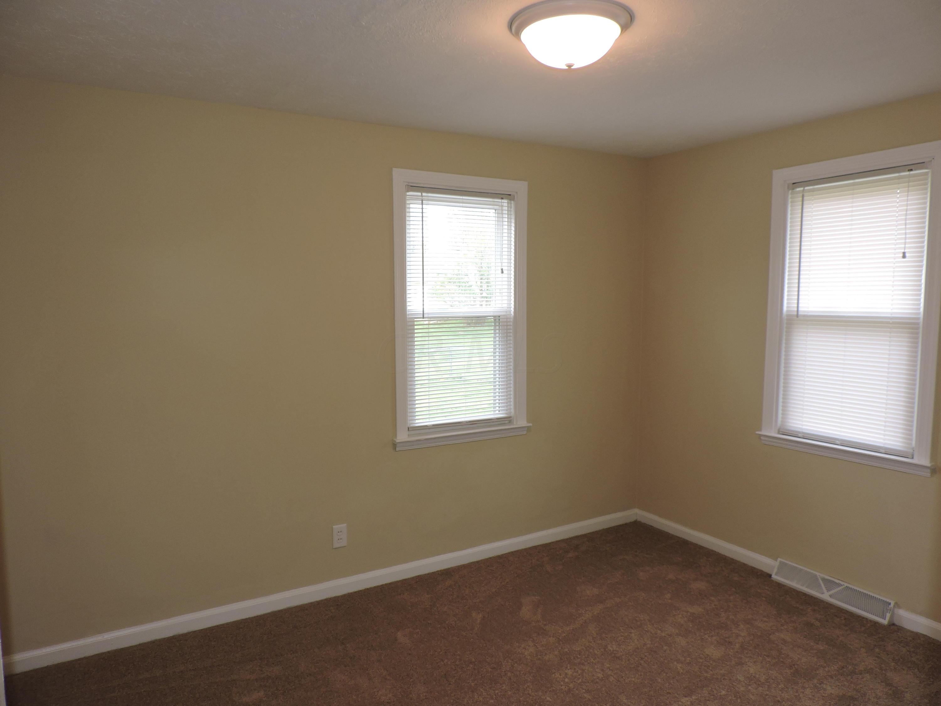 2589 Clybourne Road Columbus, OH 43231 - Photo 14 of 24 Gallery Image 14