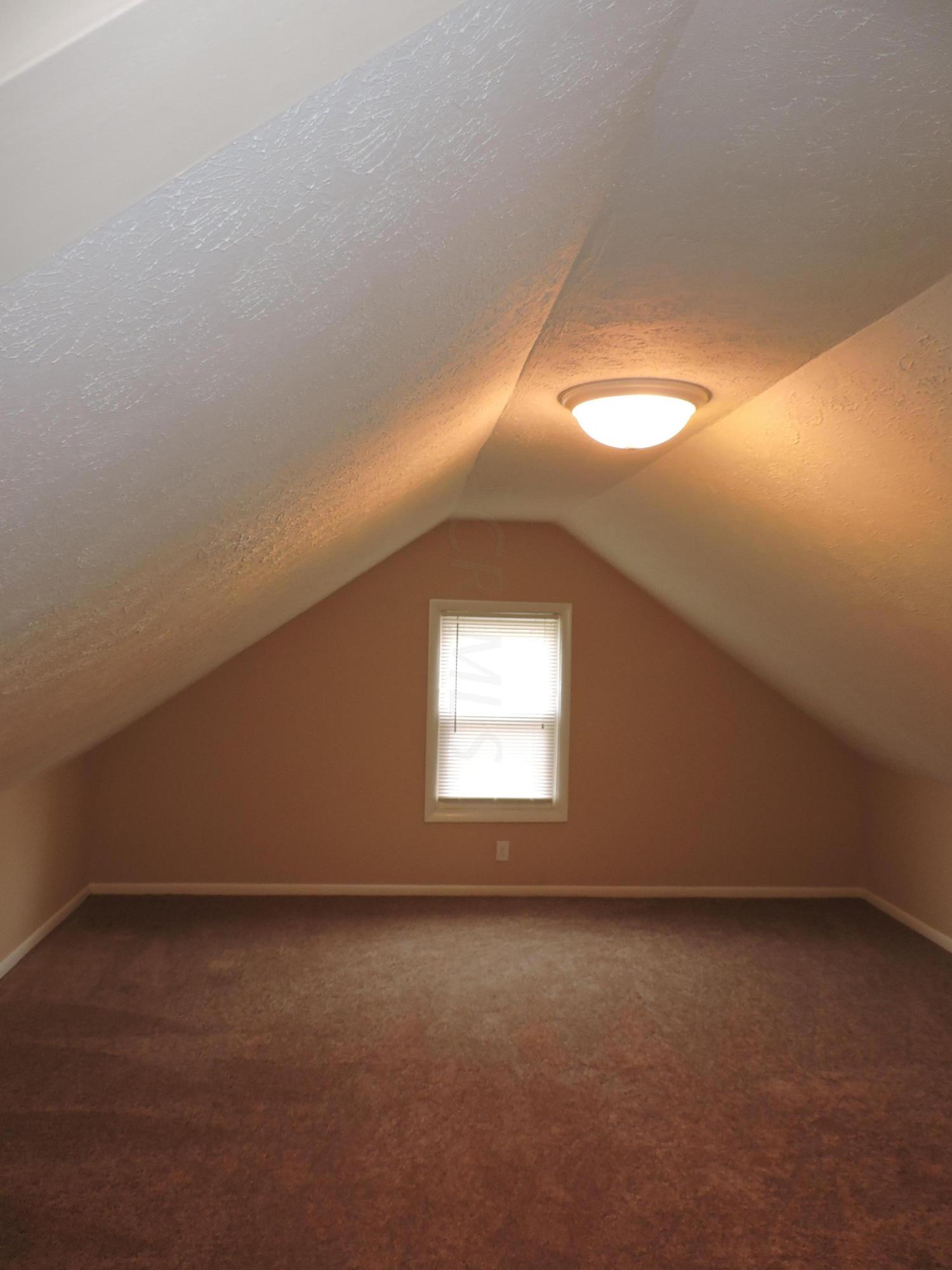 2589 Clybourne Road Columbus, OH 43231 - Photo 18 of 24 Gallery Image 18