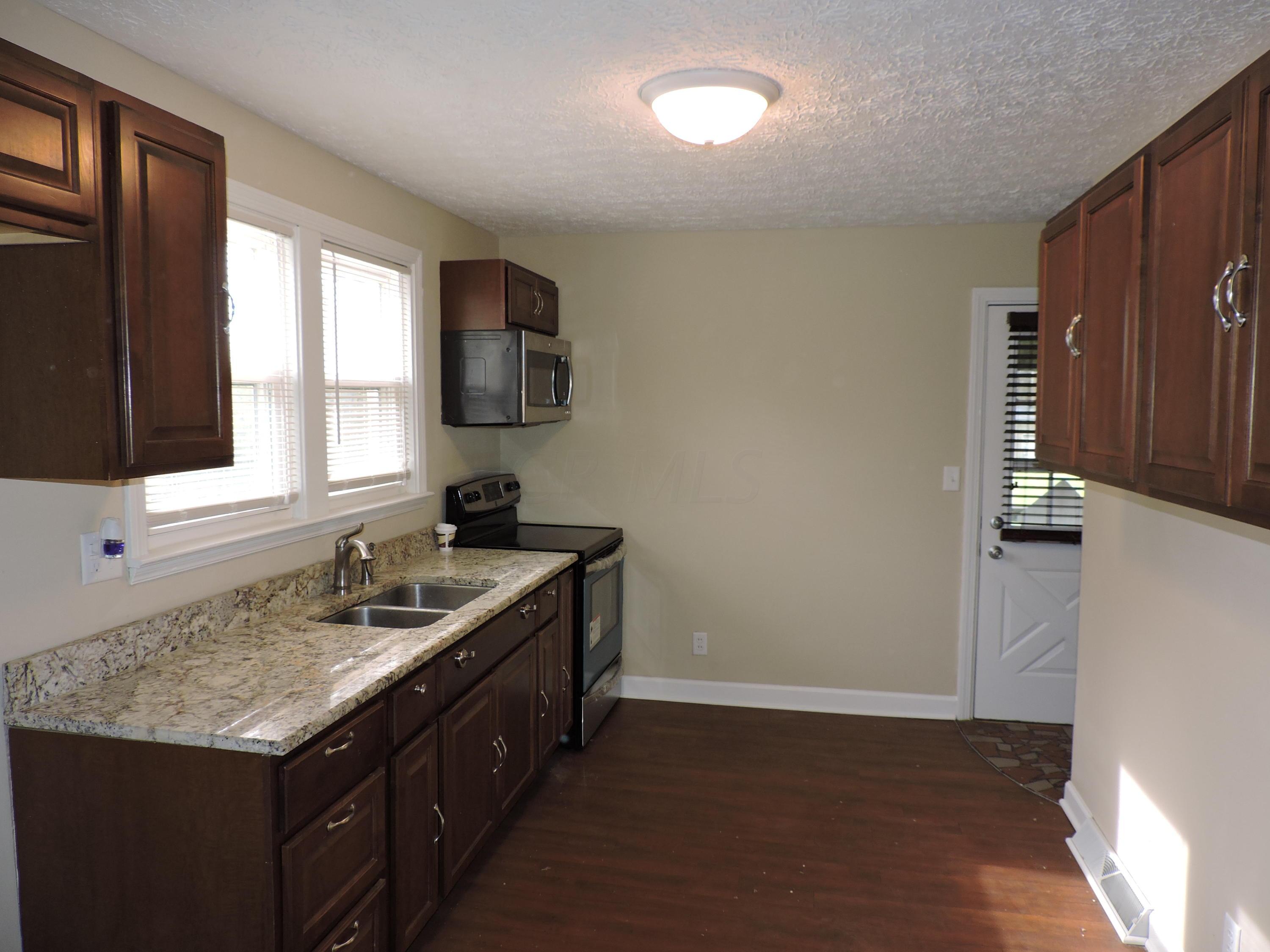 2589 Clybourne Road Columbus, OH 43231 - Photo 9 of 24 Gallery Image 9