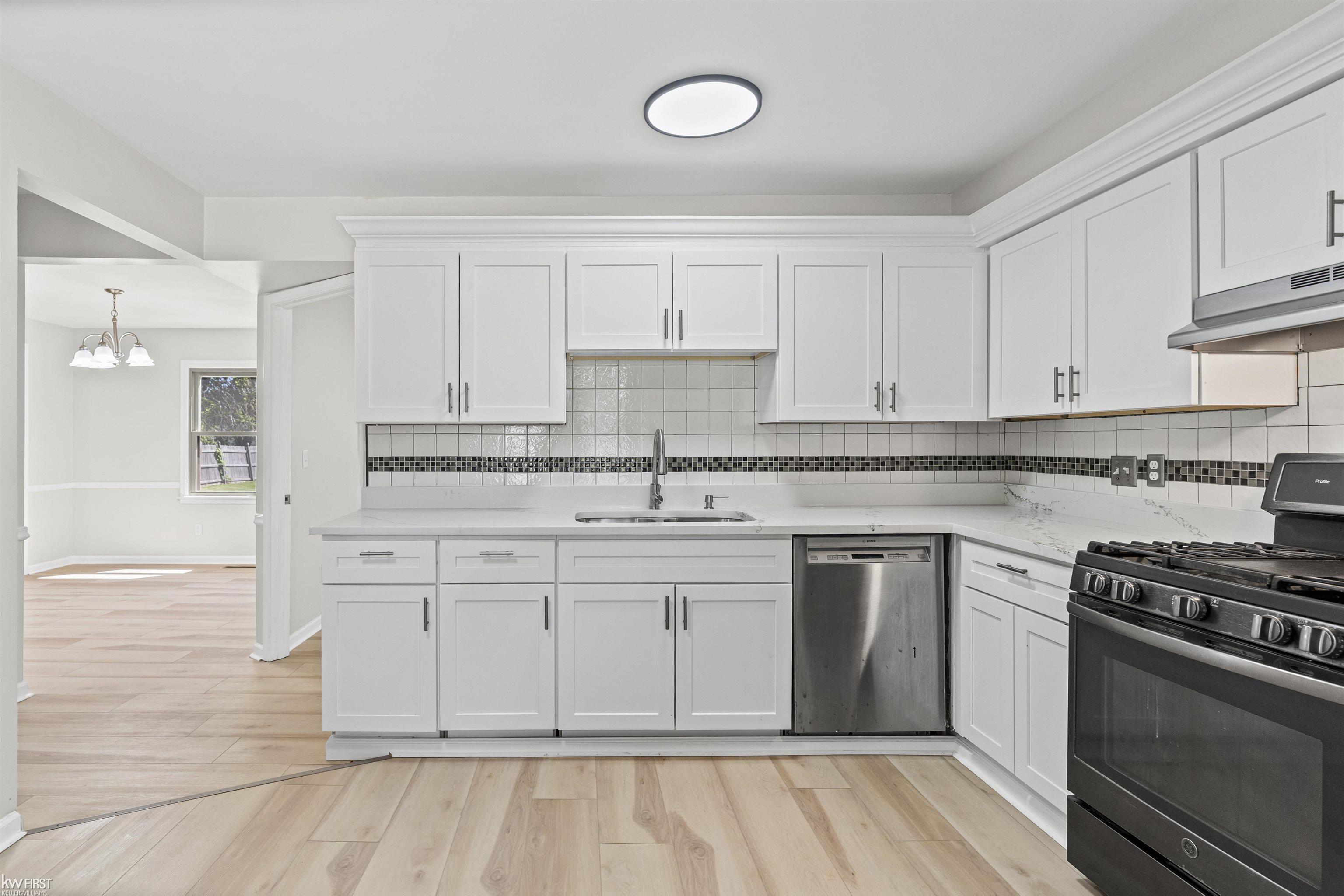 3183 Bridle Path Flint, MI 48507 - Photo 19 of 79