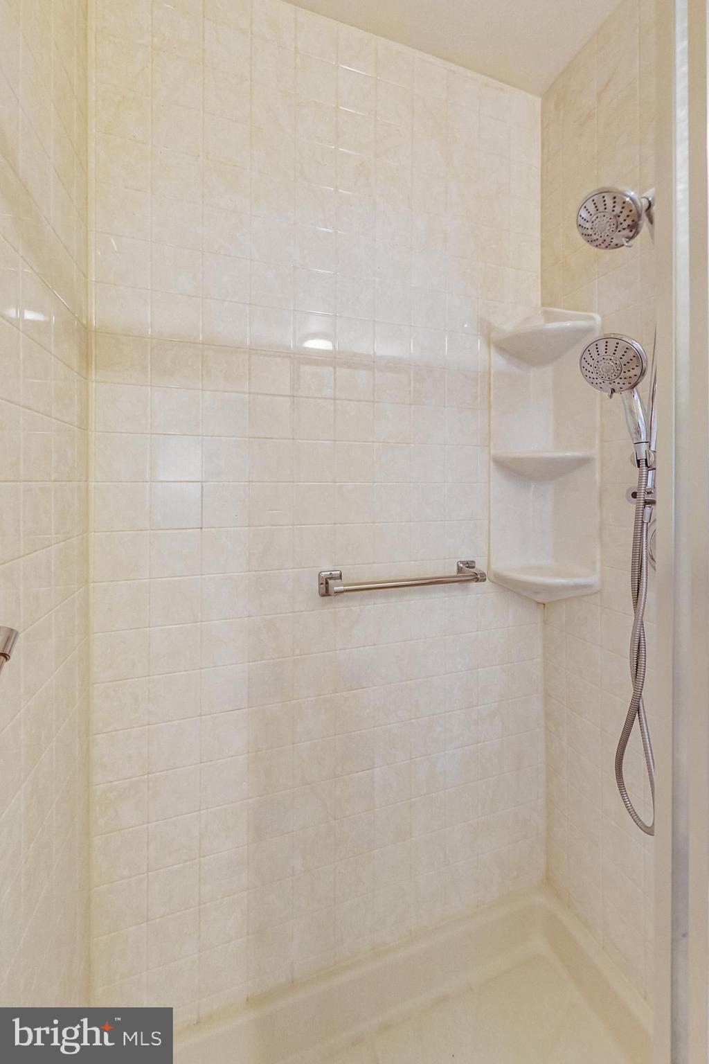 12108 Faith Lane Bowie, MD 20715 - Photo 20 of 41 Shower