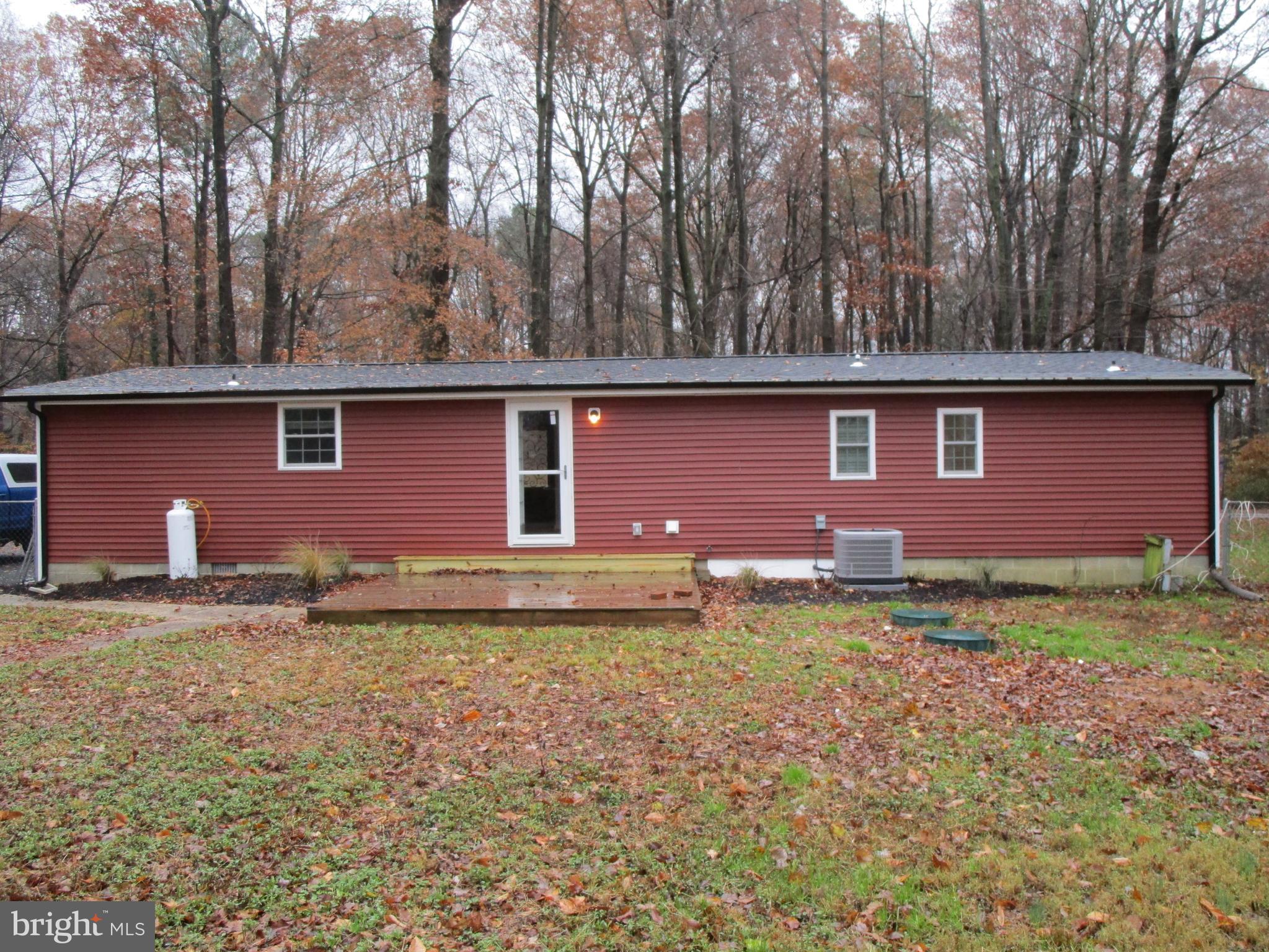 29 Cedarfield Road Magnolia, DE 19962 - Photo 4 of 24 Rear Deck