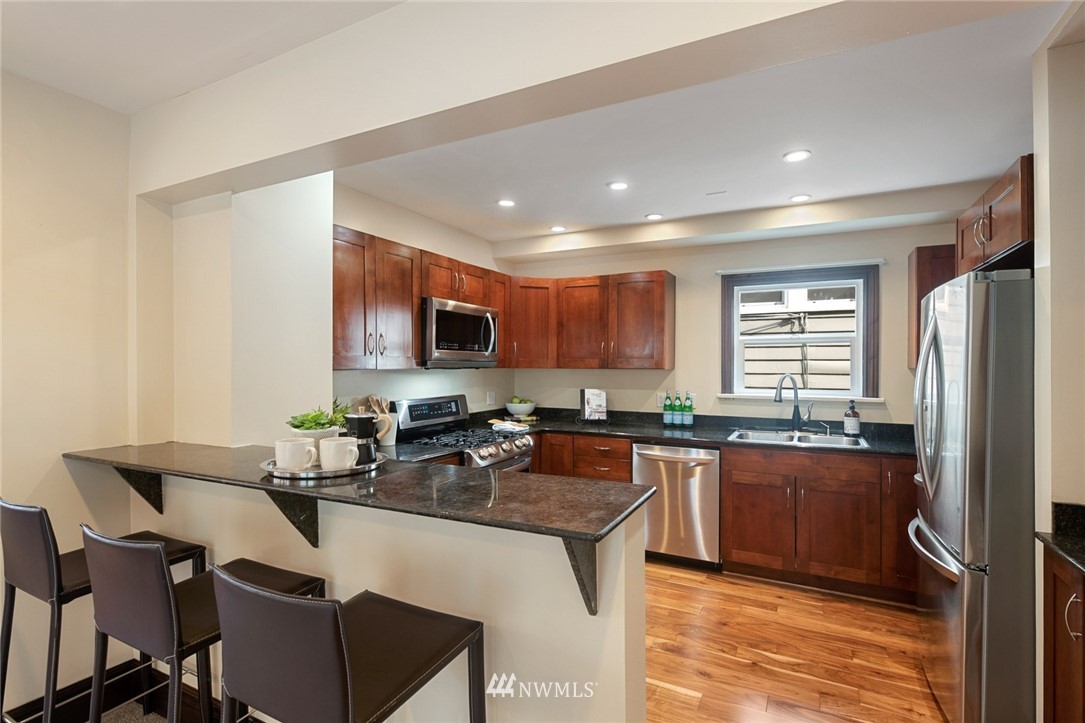 733 North 80th Street Seattle, WA 98103 - Photo 13 of 40 Gallery Image 13