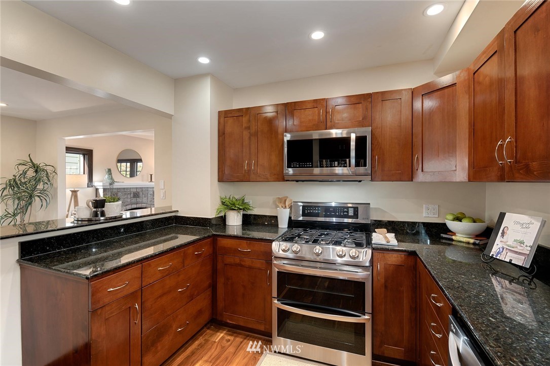 733 North 80th Street Seattle, WA 98103 - Photo 14 of 40 Gallery Image 14
