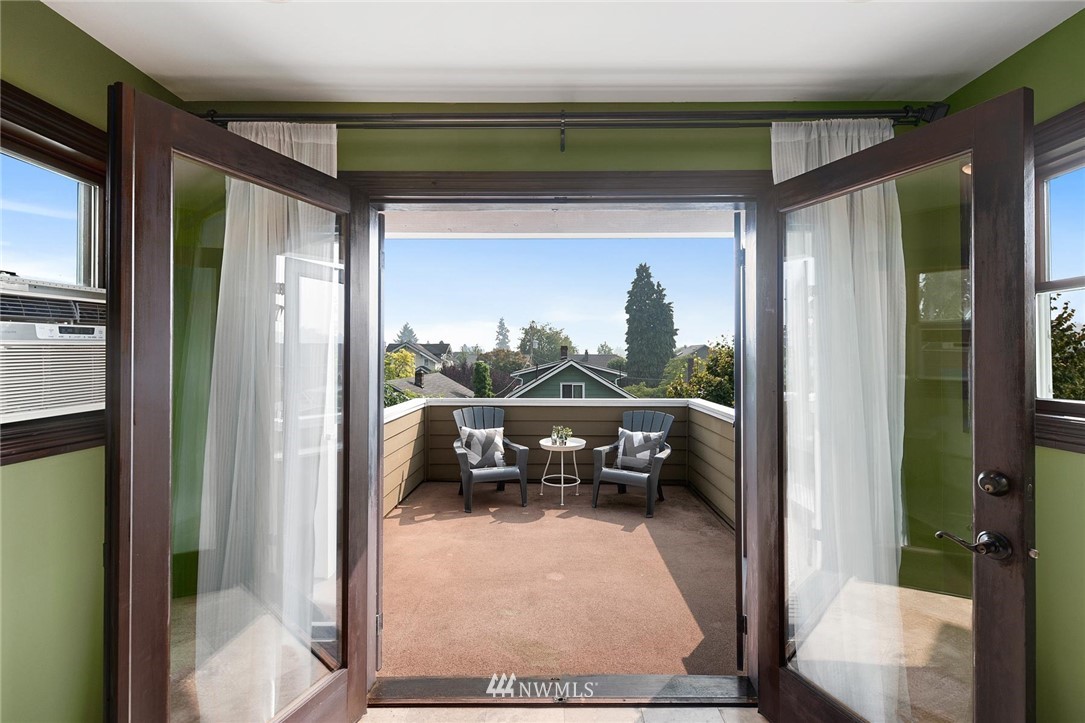 733 North 80th Street Seattle, WA 98103 - Photo 24 of 40 Gallery Image 24