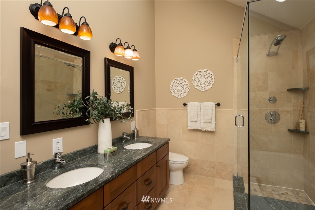 733 North 80th Street Seattle, WA 98103 - Photo 26 of 40 Gallery Image 26
