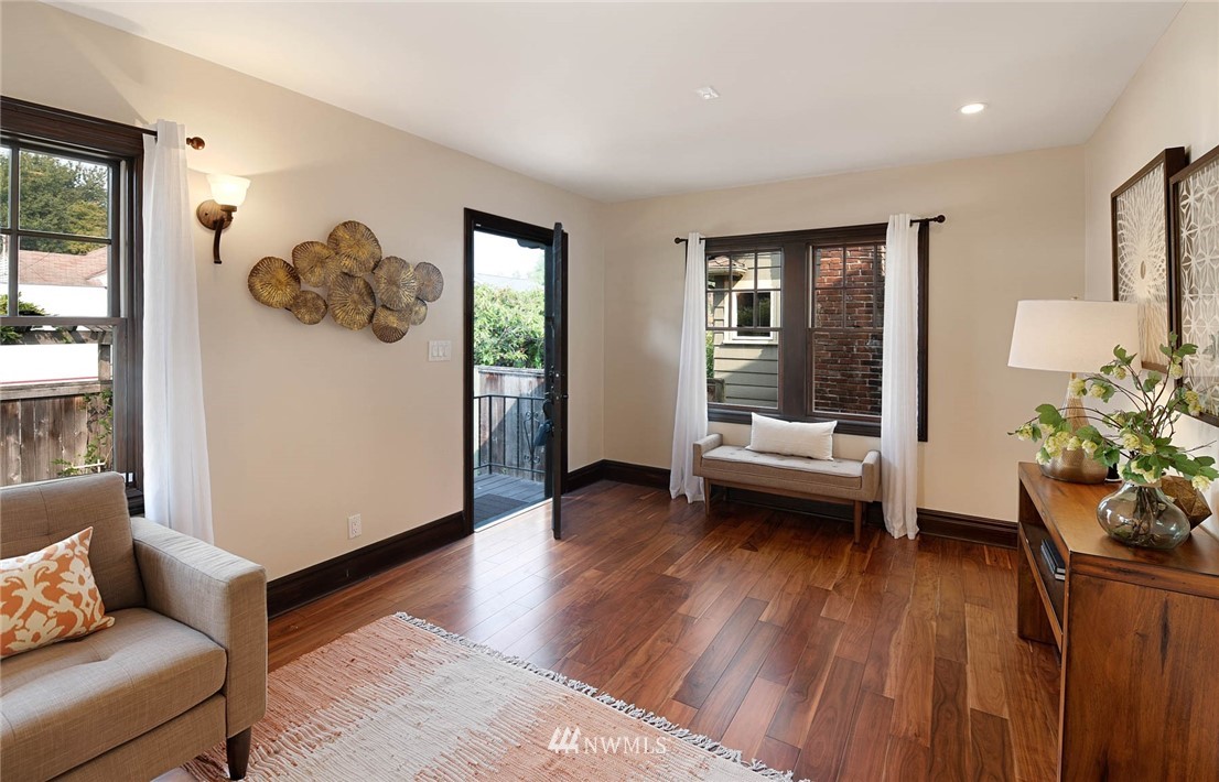 733 North 80th Street Seattle, WA 98103 - Photo 8 of 40 Gallery Image 8