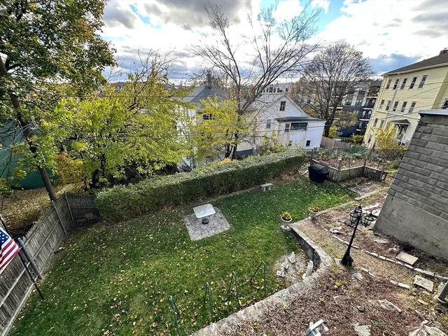 $2,000 | 18 Gage Street, Unit 1, Worcester, MA 01605