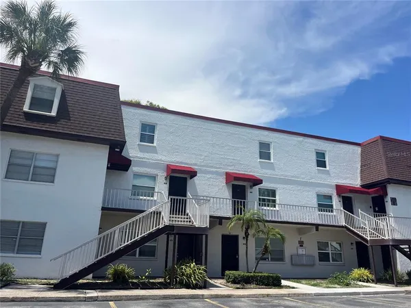 $1,350 | 9105 Tudor Drive, Unit F103, Tampa, FL 33615