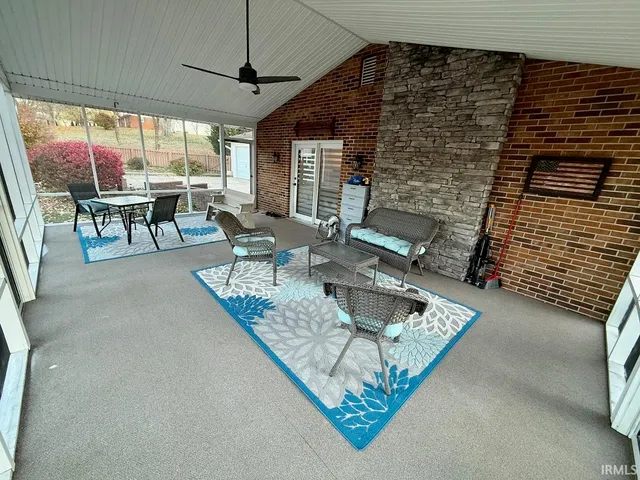 $324,900 | 81 East 200 South, Princeton, IN 47670