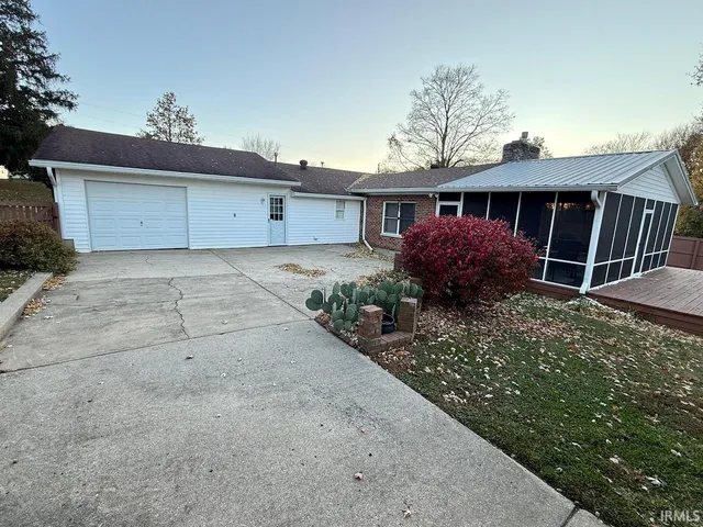 $324,900 | 81 East 200 South, Princeton, IN 47670