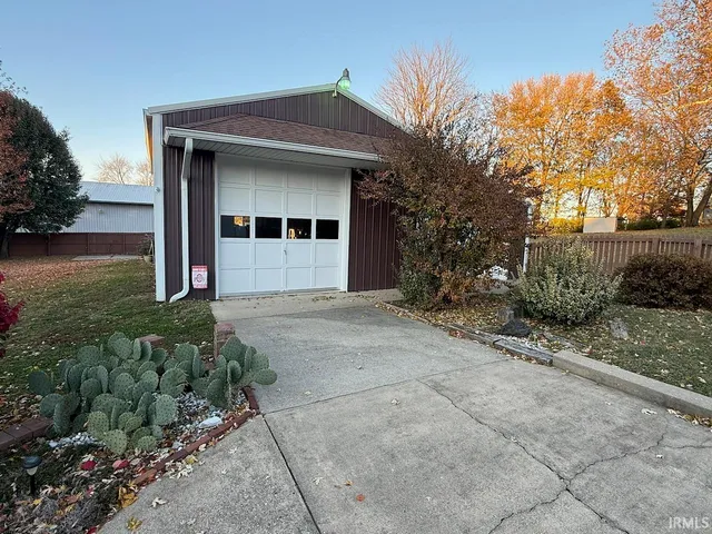 $324,900 | 81 East 200 South, Princeton, IN 47670