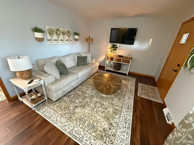 $324,900 | 81 East 200 South, Princeton, IN 47670