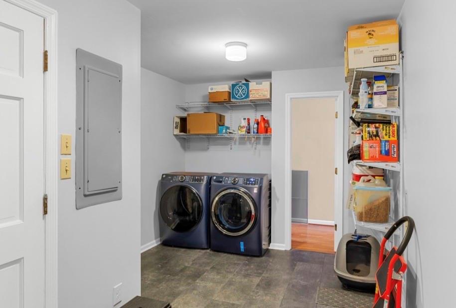 1776 Wax Road Silver Creek, GA 30173 - Photo 25 of 48 a utility room with dryer and washer