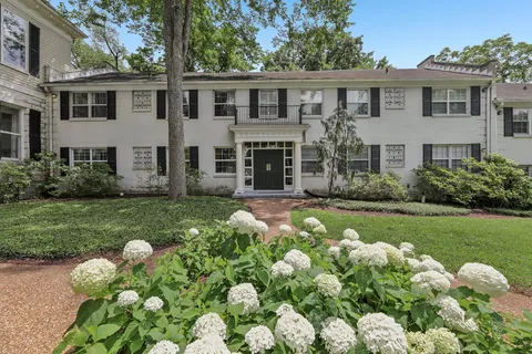 $268,900 | 434 Bowling Avenue, Nashville, TN 37205