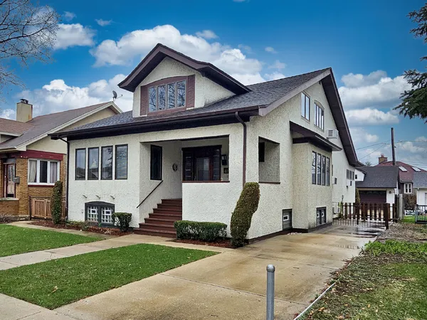 $695,000 | 6735 West Raven Street, Chicago, IL 60631