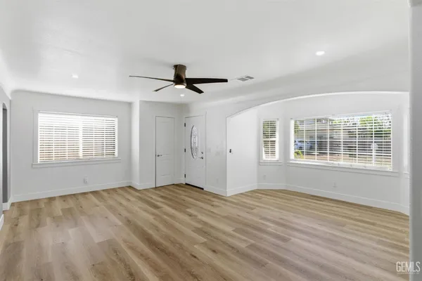 $325,000 | Undisclosed Address, Hanford, CA 93230