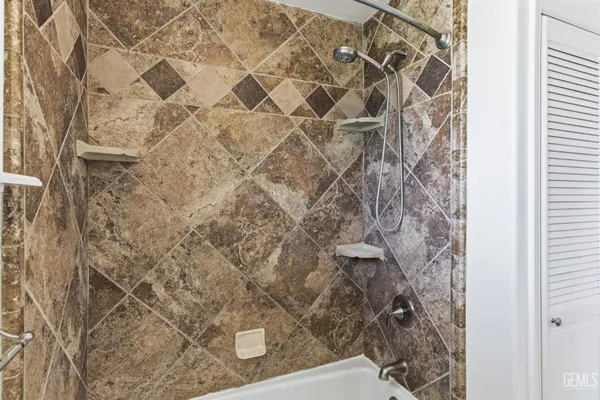 $325,000 | Undisclosed Address, Hanford, CA 93230