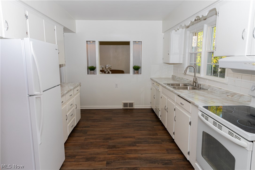 494 Schocalog Road Akron, OH 44320 - Photo 8 of 28 Gallery Image 8