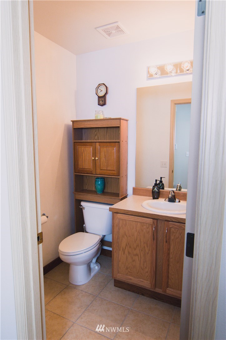 245 Ferndale Court Northeast Renton, WA 98056 - Photo 7 of 22