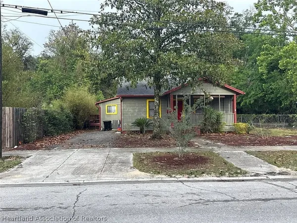 $5,000 | 205 Northeast 9th Street, Gainesville, FL 32601