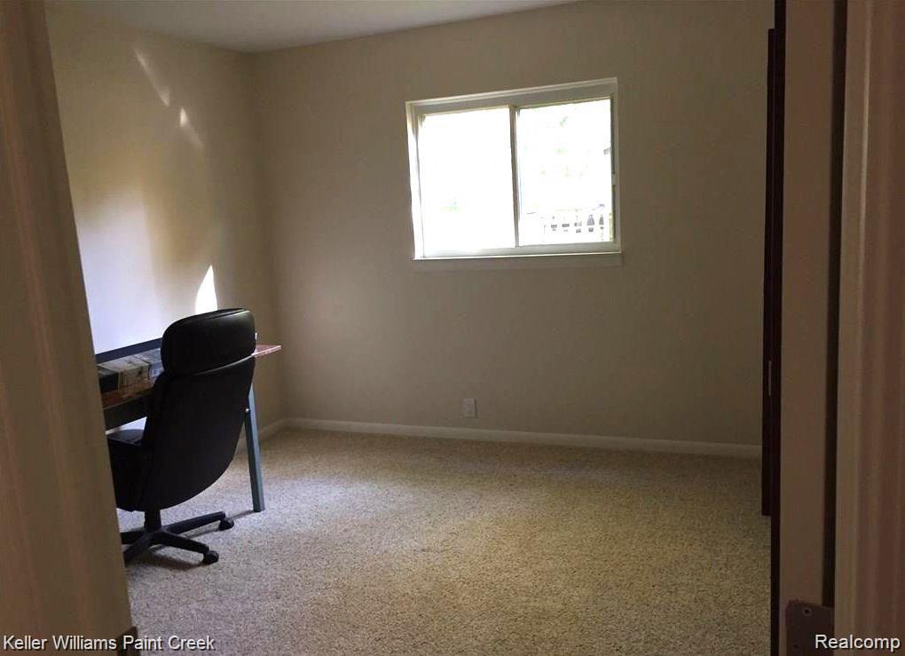 1886 Ruby Avenue Rochester, MI 48309 - Photo 15 of 18