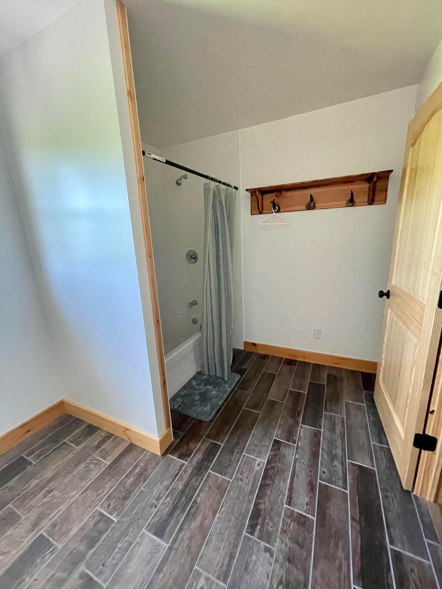 150 James Bowen Road Jackson, OH 45640 - Photo 13 of 43 Upstairs bath