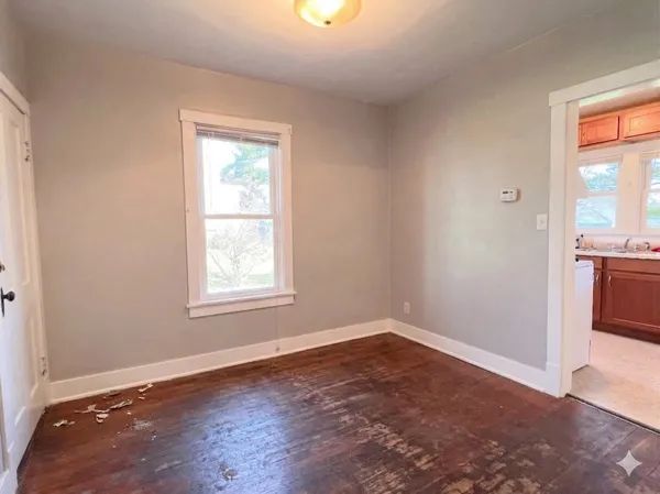 $1,650 | 721 Dean Street, Unit NORTH, Woodstock, IL 60098