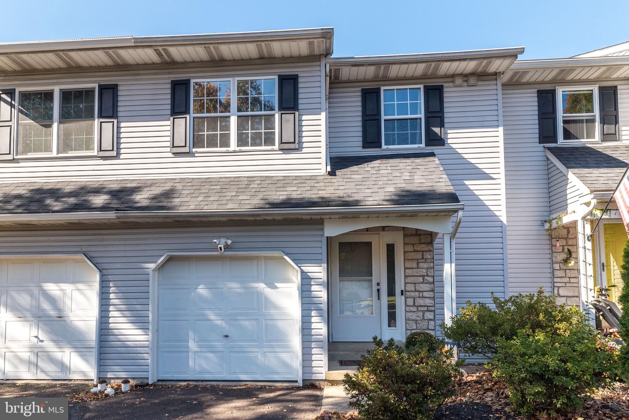 36 Deer Run Road Perkasie, PA 18944 - Photo 2 of 39