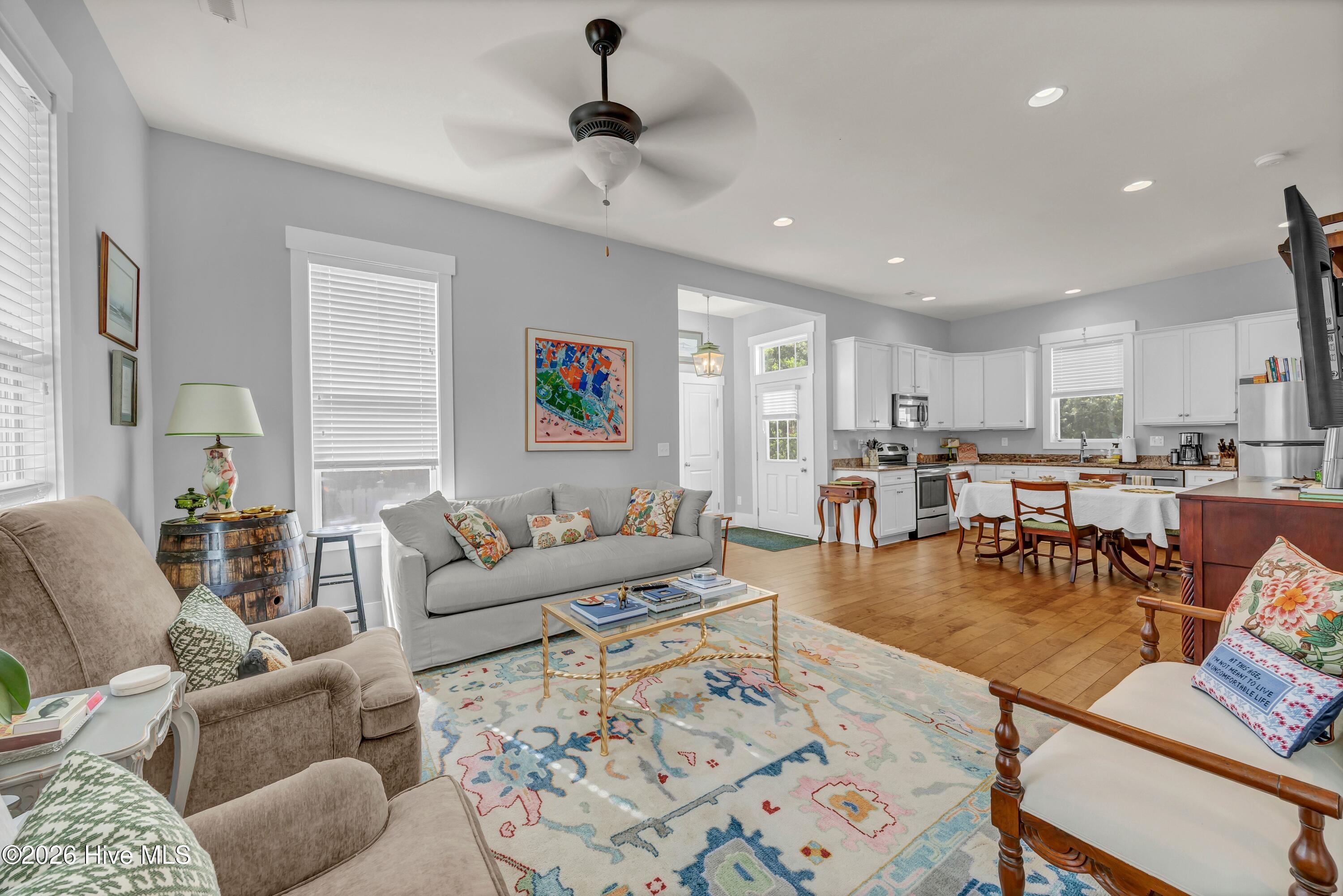 6110 Shinnwood Road Wilmington, NC 28409 - Photo 10 of 36 010_img_2146_387