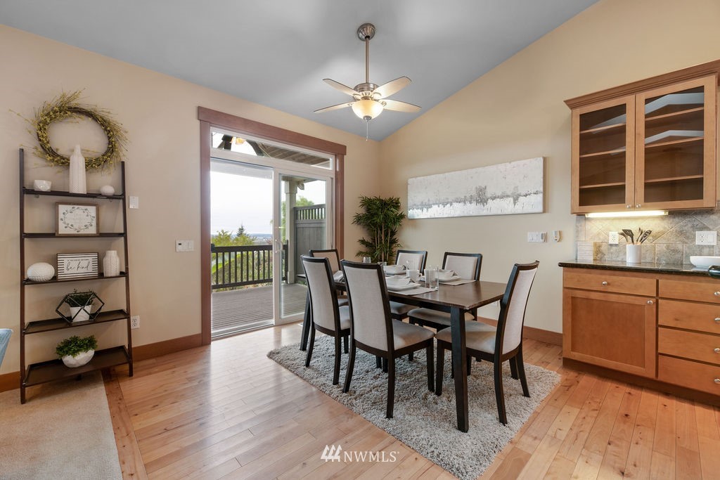 405 Vernon Road Lake Stevens, WA 98258 - Photo 11 of 40 Gallery Image 11