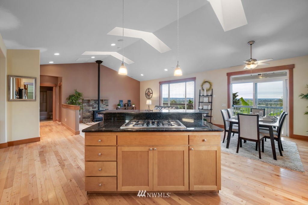 405 Vernon Road Lake Stevens, WA 98258 - Photo 12 of 40 Gallery Image 12
