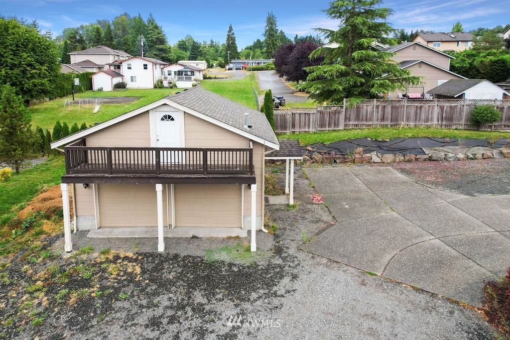 405 Vernon Road Lake Stevens, WA 98258 - Photo 3 of 40 Gallery Image 3