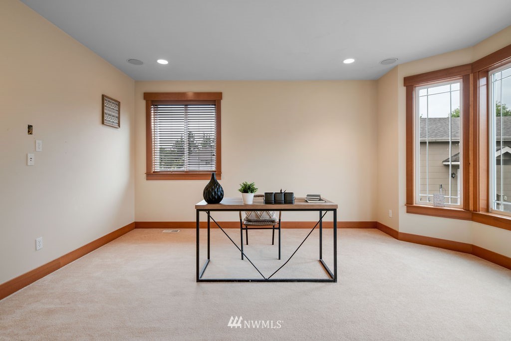 405 Vernon Road Lake Stevens, WA 98258 - Photo 6 of 40 Gallery Image 6