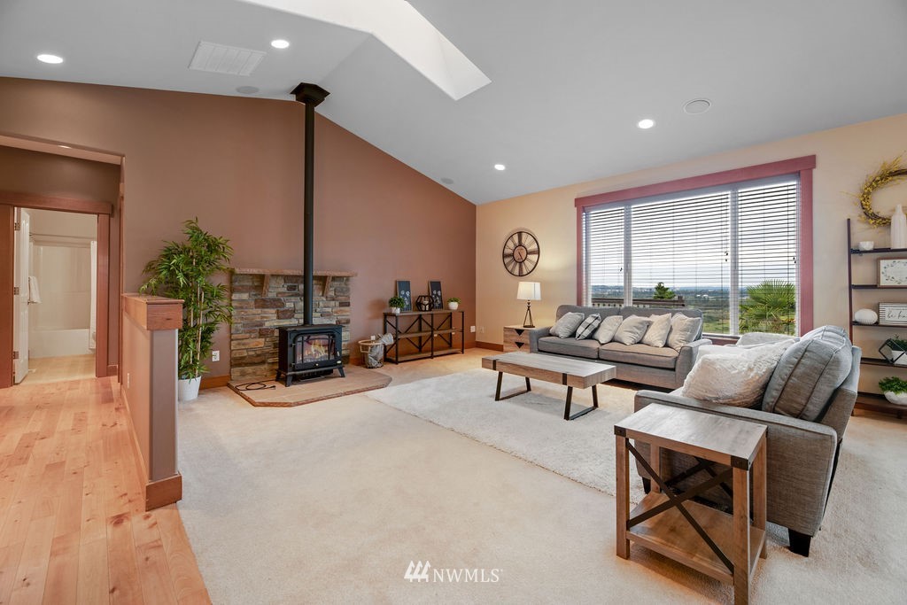 405 Vernon Road Lake Stevens, WA 98258 - Photo 8 of 40 Gallery Image 8