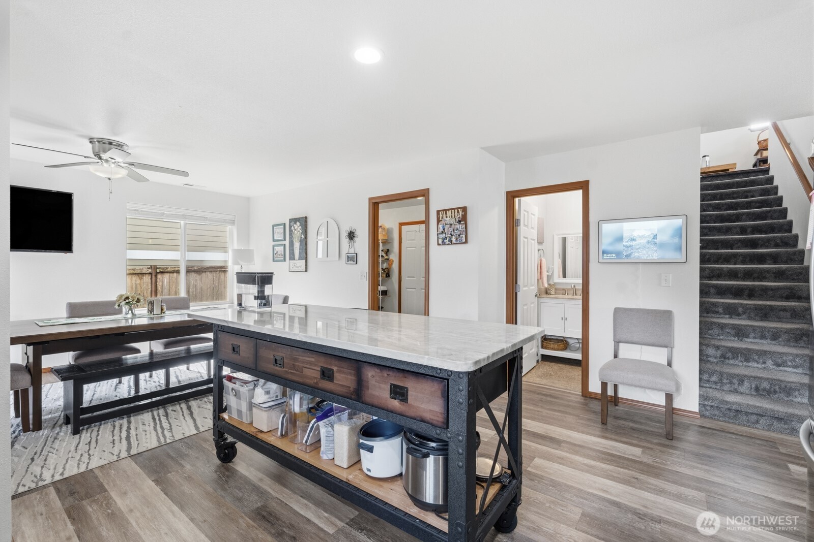 1804 Harborview Drive Aberdeen, WA 98520 - Photo 8 of 30 a view of a living room and dining room