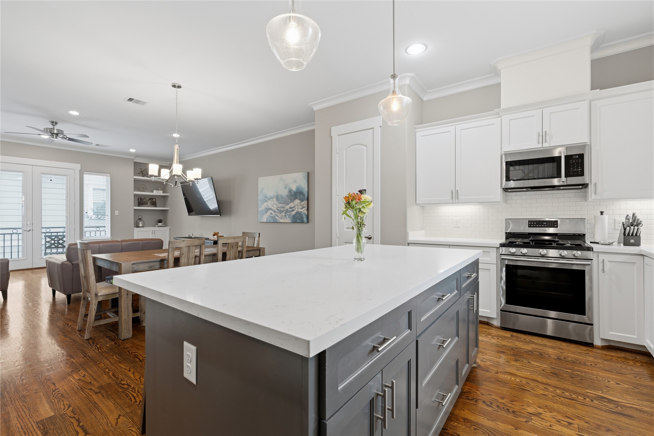 2604 Bevis Street, Unit D Houston, TX 77008 - Photo 11 of 32
