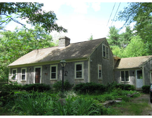 167 Rounseville Road Rochester, MA 02770 - Photo 1 of 1 a front view of a house with a garden
