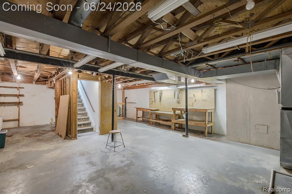 710 Basswood Drive Rochester Hills, MI 48309 - Photo 37 of 42