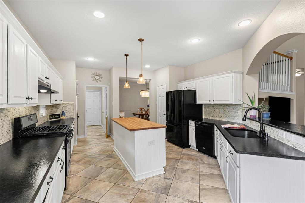 1475 Applewood Drive Keller, TX 76248 - Photo 9 of 33