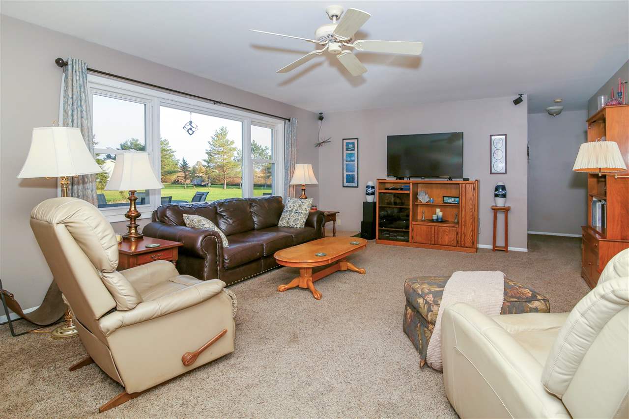 1237 South Morrish Road Flint, MI 48532 - Photo 11 of 23 50027631-10.JPG